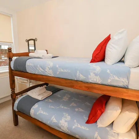 דירה 94a West Avenue *